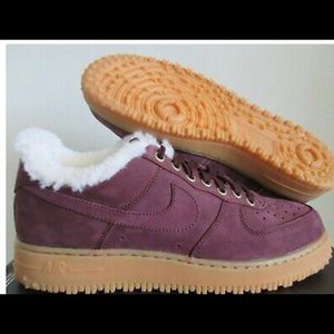 Air Force 1 Premium Winter Crush Red low tops